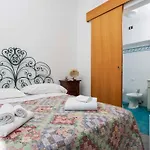 Maison Rosa Meta